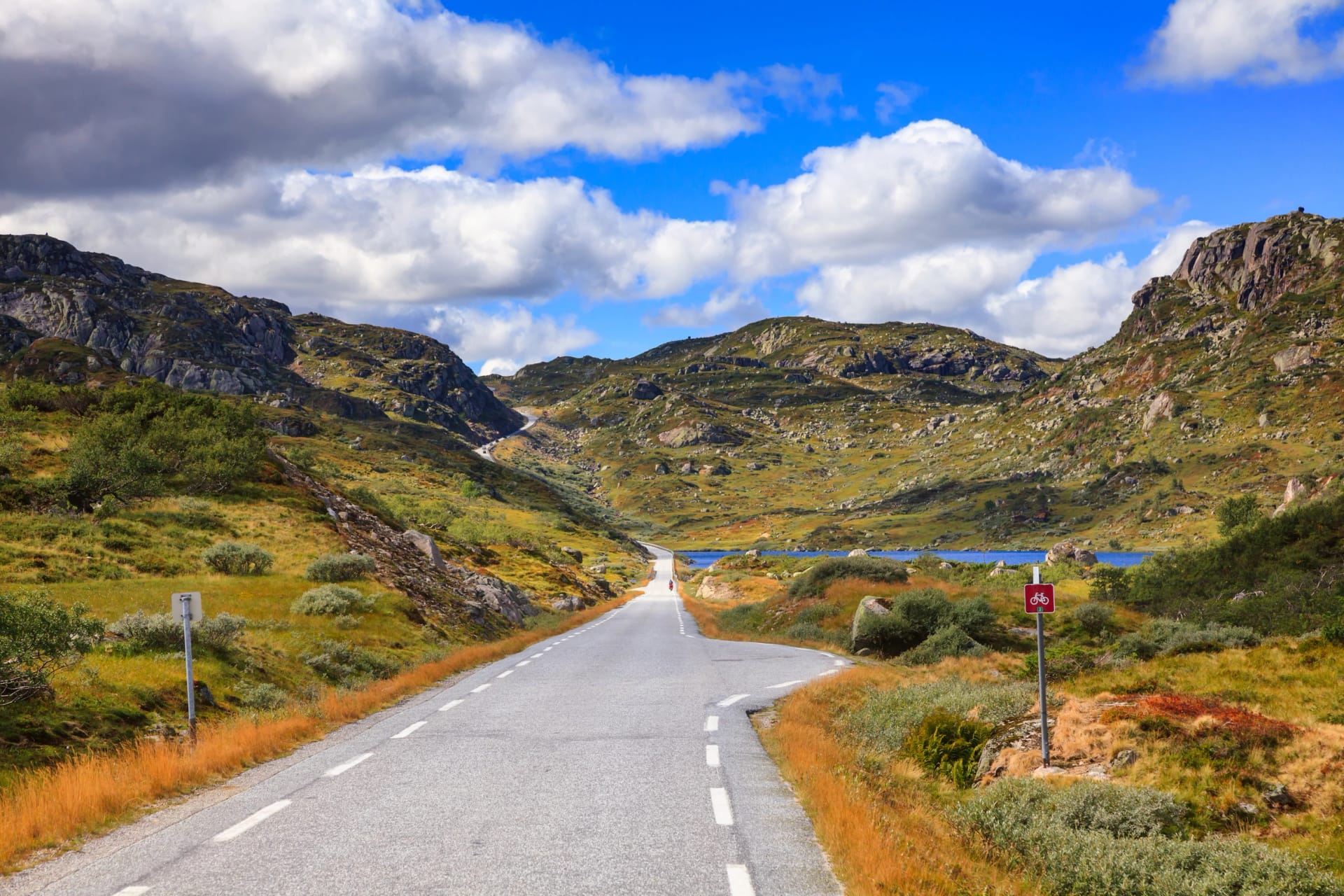 Scenic mountain cycle route in Norway Scandinavia