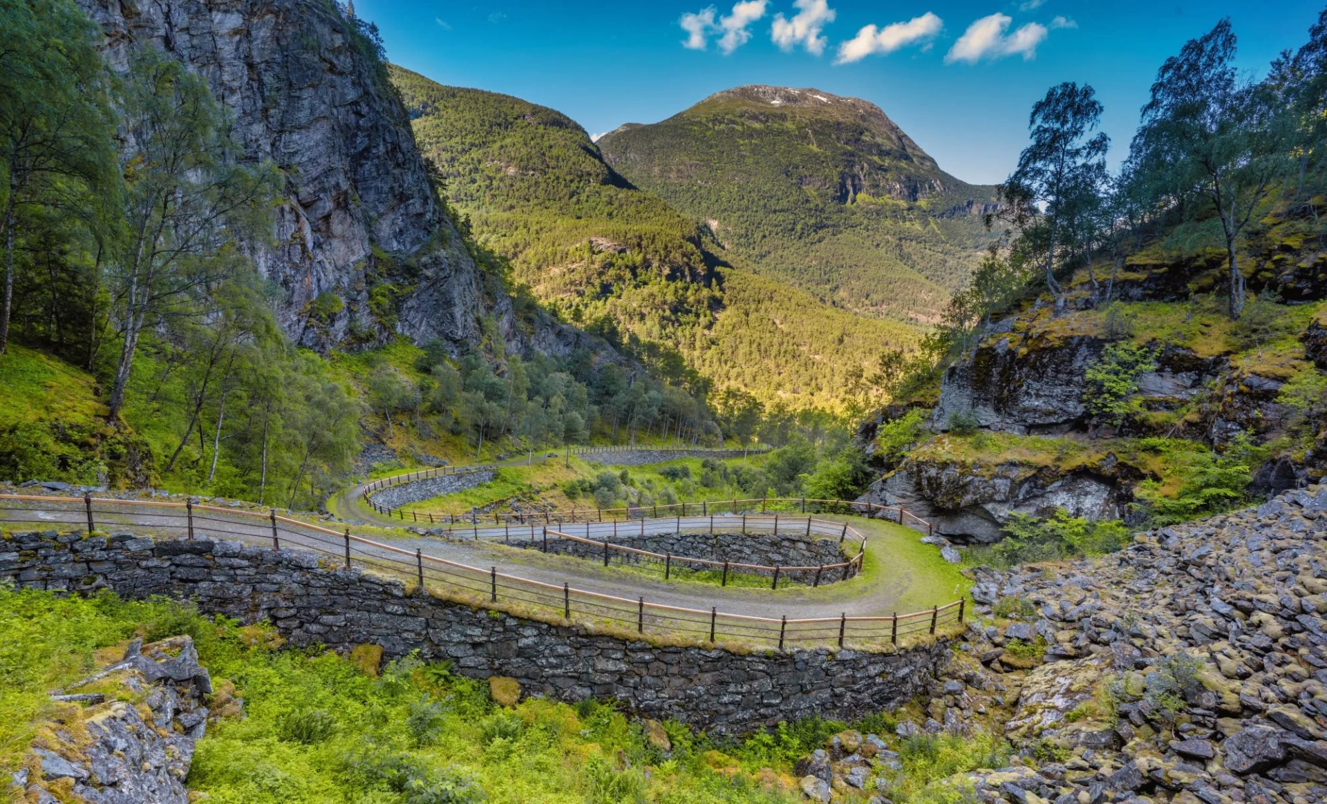 Kongevegen road