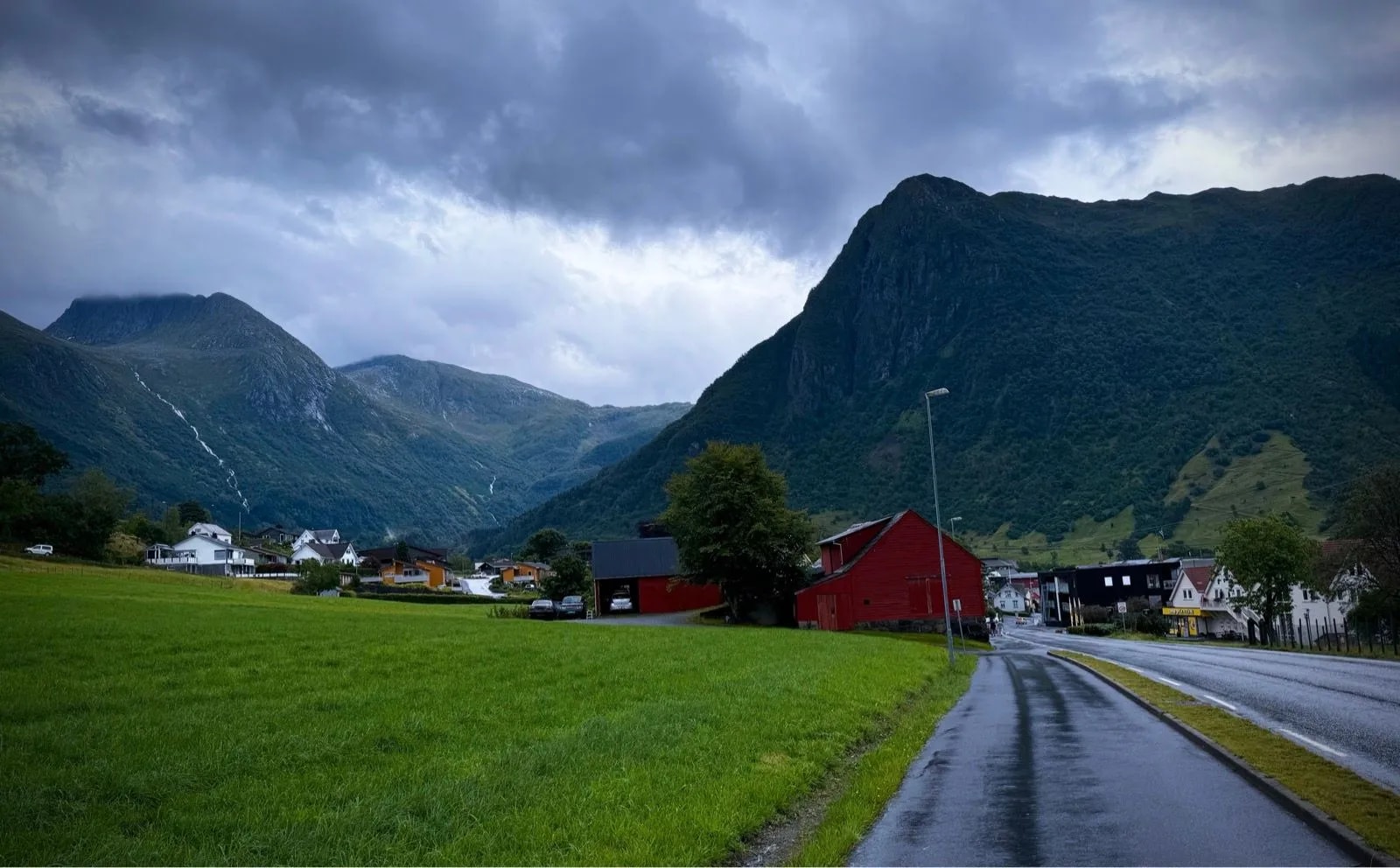 road into rosendal