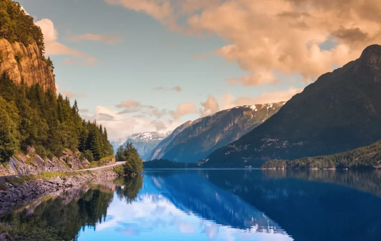 Hardanger fjordlandskap