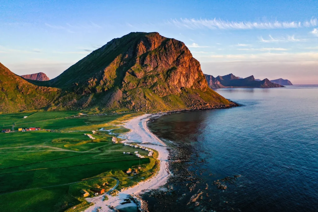 Uttakleiv Strand Luftaufnahme