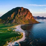 Uttakleiv Strand Luftaufnahme